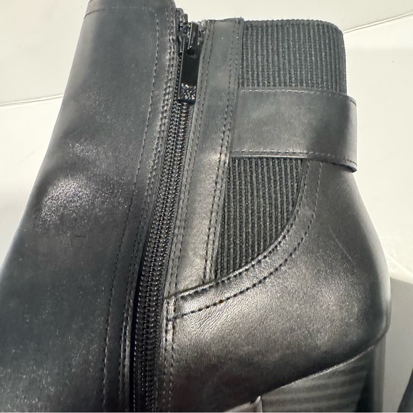 Anne Klein Womens Black Leather Block Heel Ankle Boots Shoes Size 10M - Picture 10 of 15